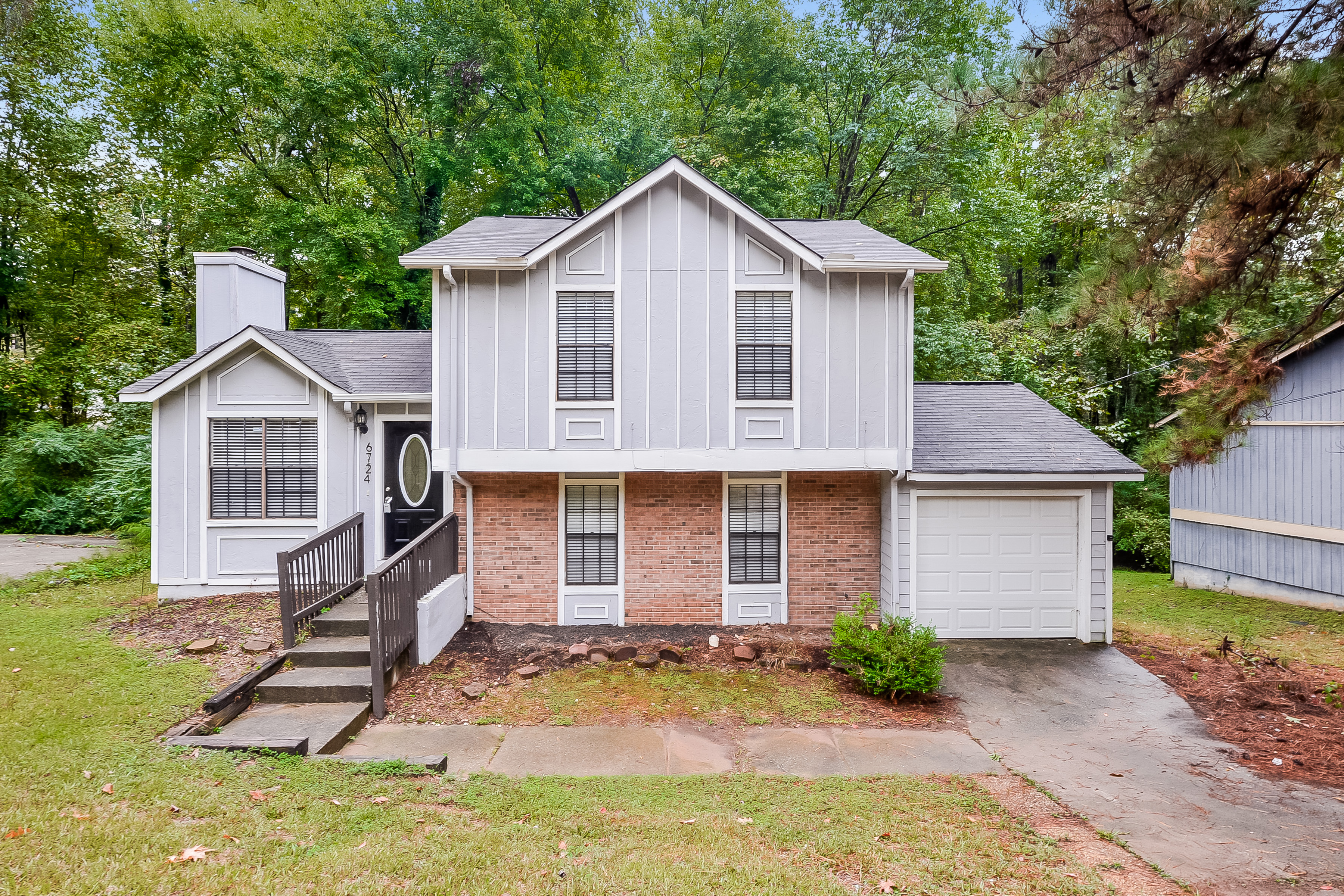 6724 Doublegate Ln Rex, GA 30273